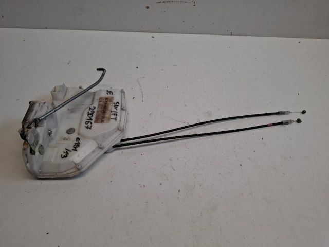 bontott SUZUKI SWIFT IV Jobb első Ajtózár