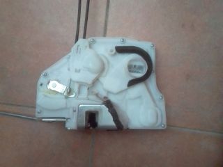 bontott SUZUKI SWIFT IV Jobb első Ajtózár