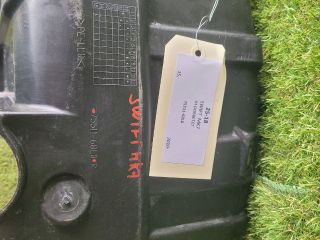 bontott SUZUKI SWIFT IV Jobb első Dobbetét (Kerékjárati, Műanyag)