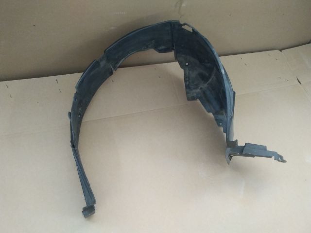 bontott SUZUKI SWIFT IV Jobb első Dobbetét (Kerékjárati, Műanyag)