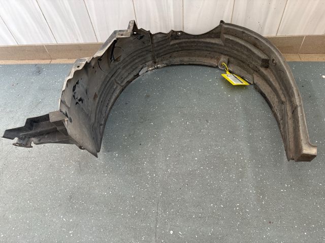 bontott SUZUKI SWIFT IV Jobb első Dobbetét (Kerékjárati, Műanyag)