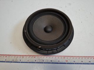 bontott SUZUKI SWIFT IV Jobb első Hangszóró