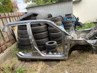 bontott SUZUKI SWIFT IV Jobb első Negyed Karosszéria Csomag