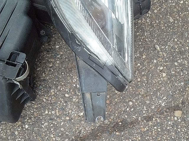 bontott SUZUKI SWIFT IV Jobb Fényszóró