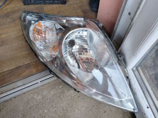 bontott SUZUKI SWIFT IV Jobb Fényszóró