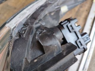 bontott SUZUKI SWIFT IV Jobb Fényszóró