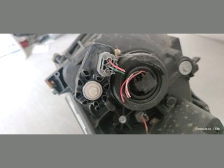 bontott SUZUKI SWIFT IV Jobb Fényszóró