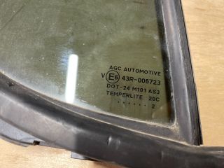 bontott SUZUKI SWIFT IV Jobb hátsó Ablak