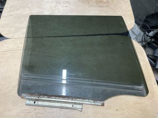 bontott SUZUKI SWIFT IV Jobb hátsó Ablak