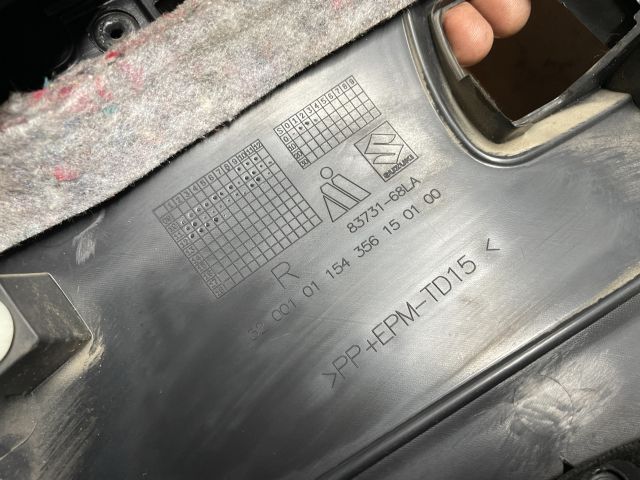 bontott SUZUKI SWIFT IV Jobb hátsó Ablakemelő Kapcsoló