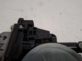 bontott SUZUKI SWIFT IV Jobb hátsó Ablakemelő Motor