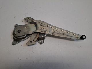 bontott SUZUKI SWIFT IV Jobb hátsó Ablakemelő Szerkezet (Elektromos)