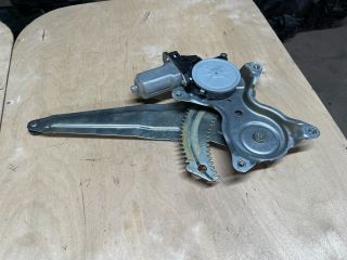 bontott SUZUKI SWIFT IV Jobb hátsó Ablakemelő Szerkezet (Elektromos)