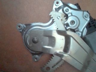 bontott SUZUKI SWIFT IV Jobb hátsó Ablakemelő Szerkezet (Elektromos)