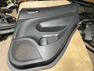 bontott SUZUKI SWIFT IV Jobb hátsó Ajtó Kárpit