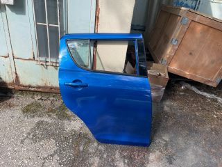 bontott SUZUKI SWIFT IV Jobb hátsó Ajtó (Részeivel)