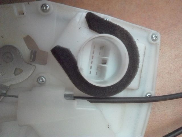 bontott SUZUKI SWIFT IV Jobb hátsó Ajtózár