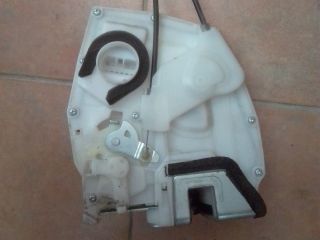 bontott SUZUKI SWIFT IV Jobb hátsó Ajtózár