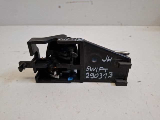 bontott SUZUKI SWIFT IV Jobb hátsó Belső Kilincs