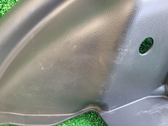 bontott SUZUKI SWIFT IV Jobb hátsó Csomagtér Burkolat (Műanyag)