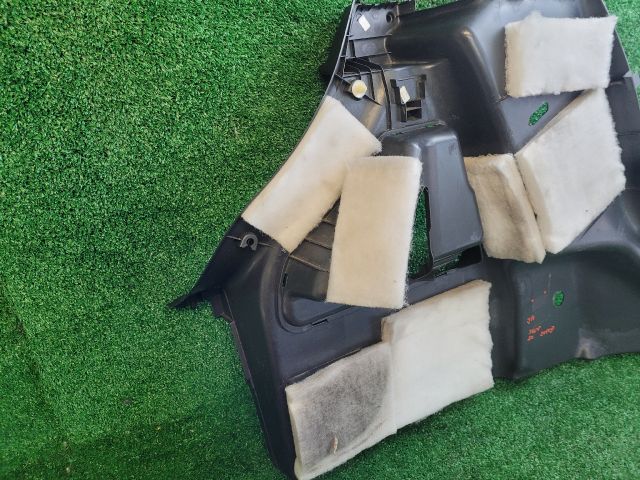 bontott SUZUKI SWIFT IV Jobb hátsó Csomagtér Burkolat (Műanyag)