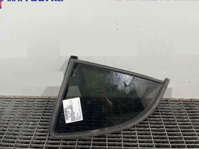 bontott SUZUKI SWIFT IV Jobb hátsó Fixüveg (Ajtóban)