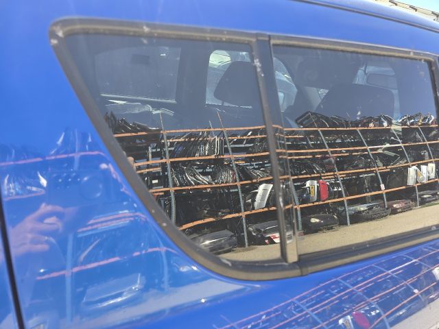 bontott SUZUKI SWIFT IV Jobb hátsó Fixüveg (Ajtóban)