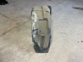 bontott SUZUKI SWIFT IV Jobb hátsó Hátsó Dobbetét (Kerékjárati, Műanyag)