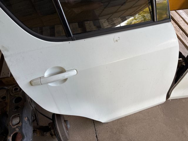 bontott SUZUKI SWIFT IV Jobb hátsó Kilincs Bowden