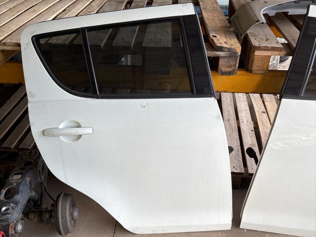 bontott SUZUKI SWIFT IV Jobb hátsó Külső Kilincs