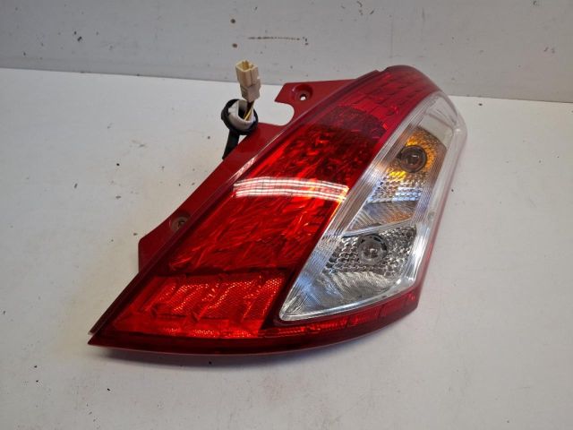 bontott SUZUKI SWIFT IV Jobb Hátsó Lámpa