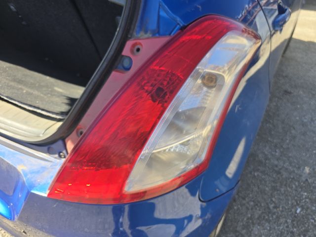 bontott SUZUKI SWIFT IV Jobb Hátsó Lámpa