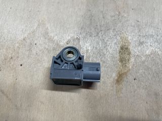 bontott SUZUKI SWIFT IV Jobb hátsó Oldal Ütközés Érzékelő