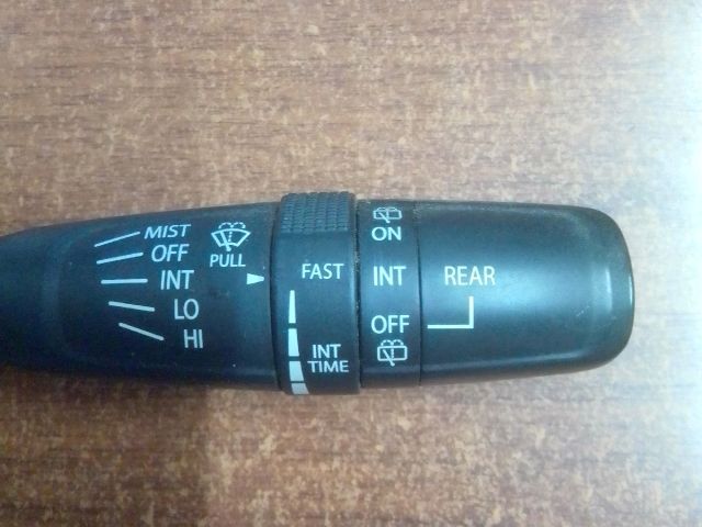 bontott SUZUKI SWIFT IV Jobb Kormánykapcsoló Ablaktörlő