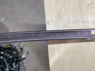 bontott SUZUKI SWIFT IV Jobb Tetősín