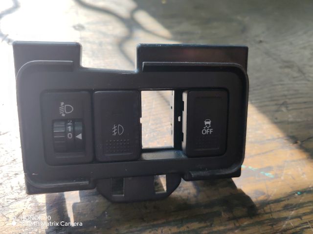 bontott SUZUKI SWIFT IV Kapcsoló (Magában)