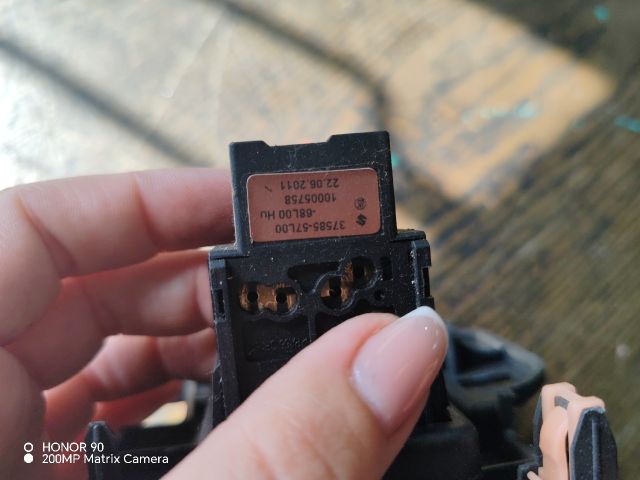 bontott SUZUKI SWIFT IV Kapcsoló (Magában)