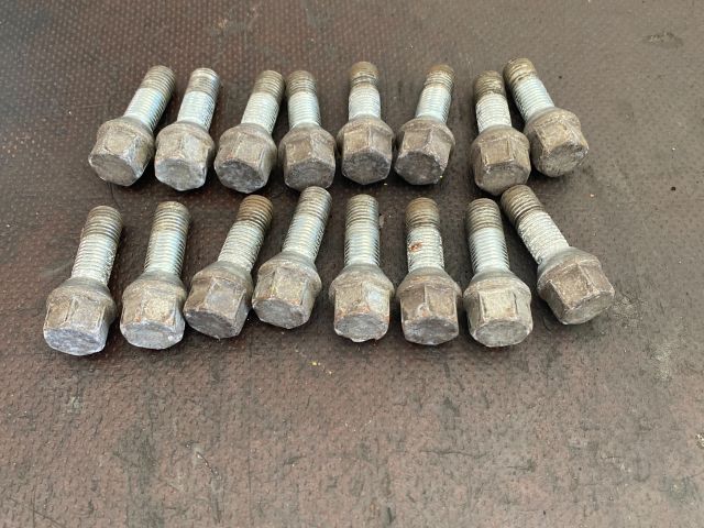 bontott SUZUKI SWIFT IV Kerék Csavar Szett