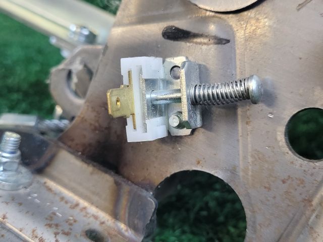 bontott SUZUKI SWIFT IV Kézifék Kar