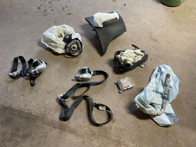 bontott SUZUKI SWIFT IV Komplett Légzsák Szett