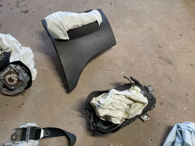 bontott SUZUKI SWIFT IV Komplett Légzsák Szett