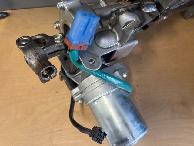 bontott SUZUKI SWIFT IV Kormányszervó Motor (Elektromos)