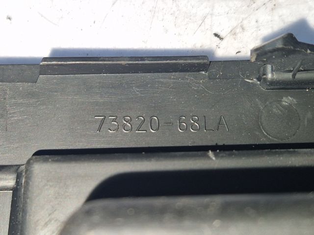 bontott SUZUKI SWIFT IV Középkonzol Keret