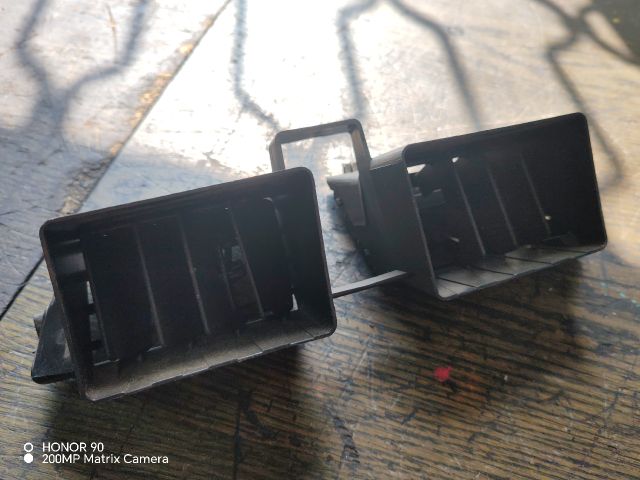 bontott SUZUKI SWIFT IV Középső Szellőző