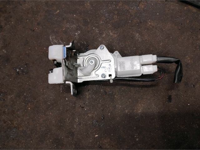 bontott SUZUKI SWIFT IV Központizár Motor Csomagtérajtó