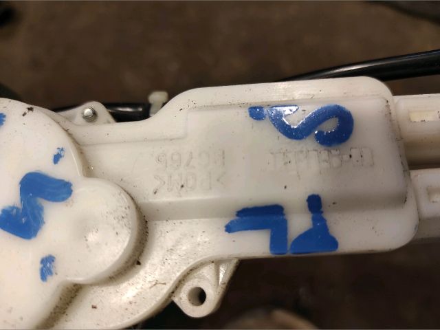 bontott SUZUKI SWIFT IV Központizár Motor Csomagtérajtó