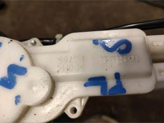 bontott SUZUKI SWIFT IV Központizár Motor Csomagtérajtó