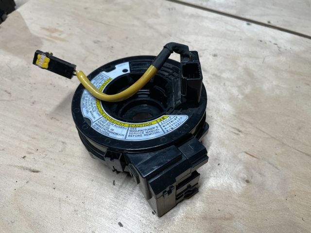 bontott SUZUKI SWIFT IV Légzsák Átvezető Szalagkábel