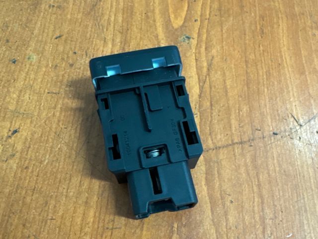 bontott SUZUKI SWIFT IV Menetstabilizátor Kapcsoló