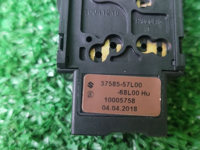 bontott SUZUKI SWIFT IV Menetstabilizátor Kapcsoló